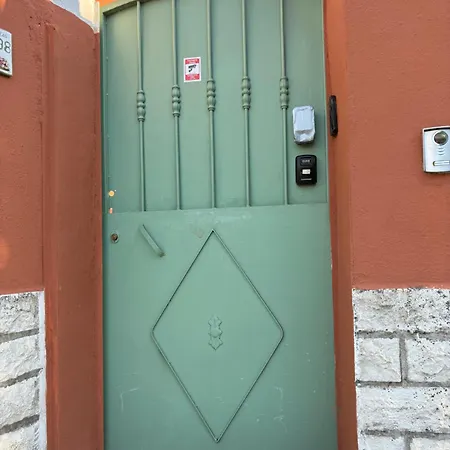 Tiny House Végétale&spa Privatif à Couette-café 3*